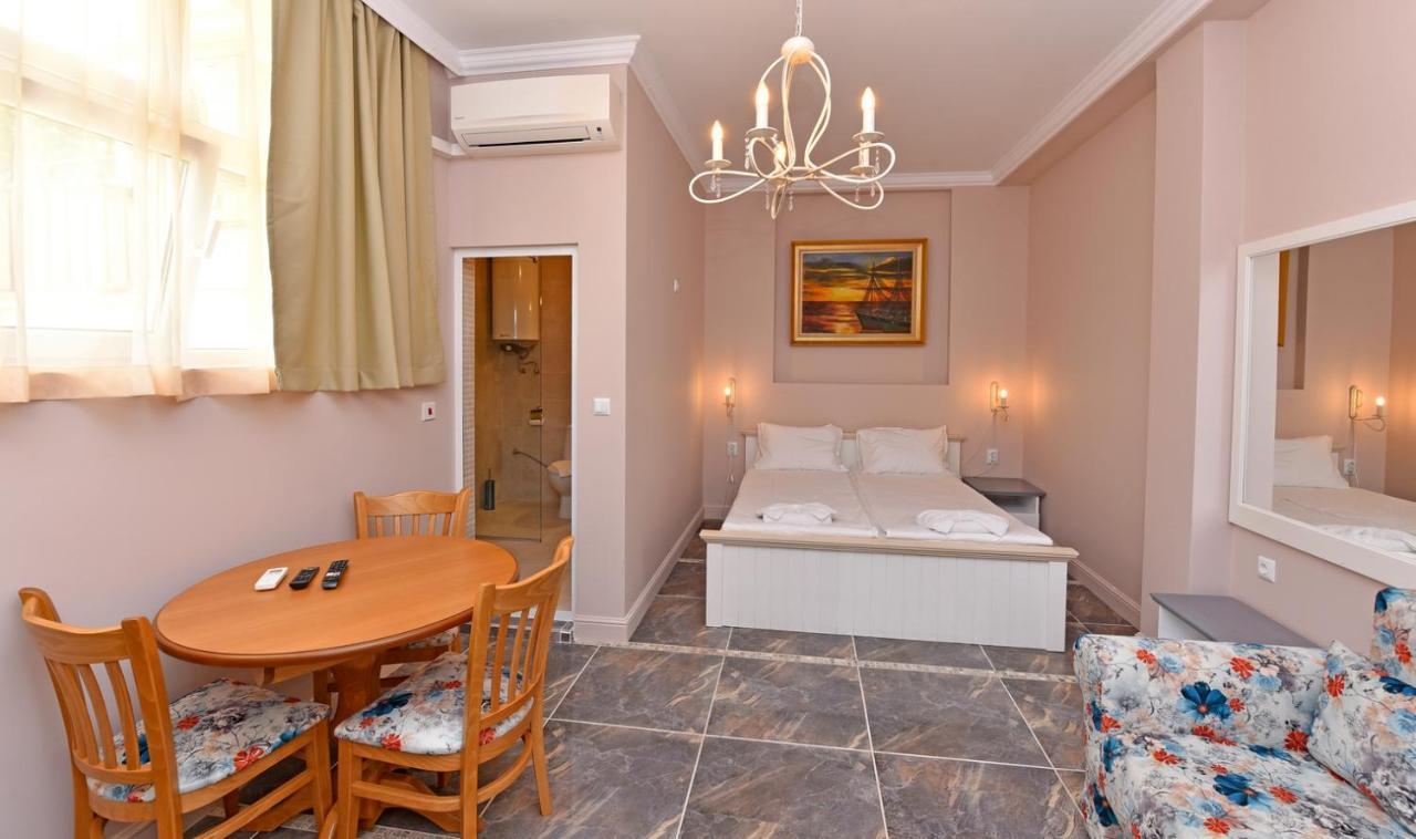 Sirena Palace Family Hotel Обзор Экстерьер фото