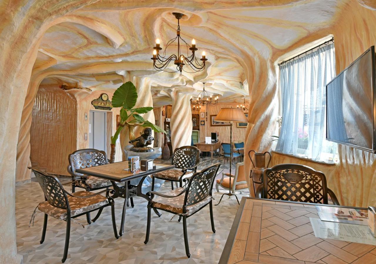Sirena Palace Family Hotel Обзор Экстерьер фото