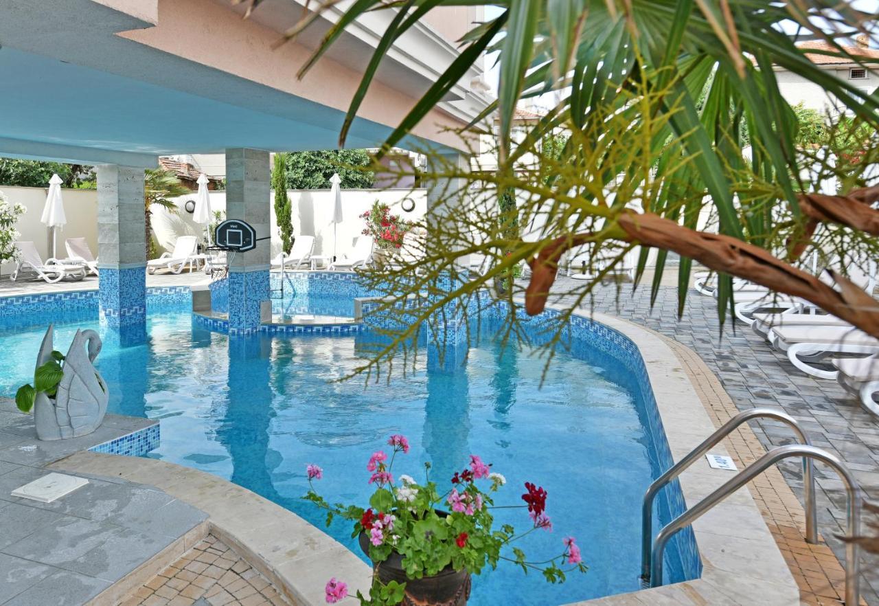 Sirena Palace Family Hotel Обзор Экстерьер фото