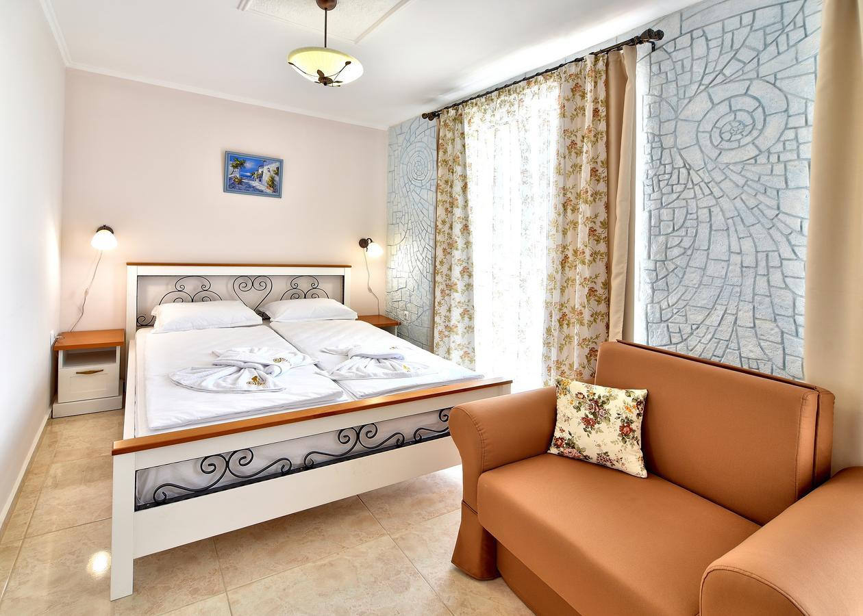 Sirena Palace Family Hotel Обзор Экстерьер фото